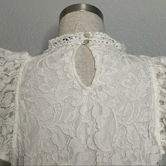Vici Women’s White Short Sleeve Lace Top Large - Picture 6 of 8